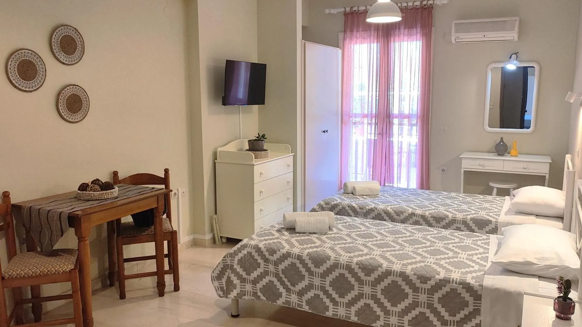 Marinos Studios - 1St Floor Apartment Πόρος 0*,  Ελλάδα